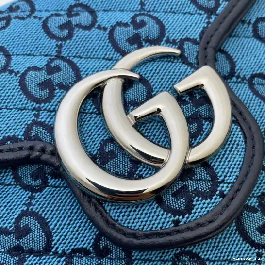 First bag ru CHAIN GG WALLET MARMONT GUCCI 0627